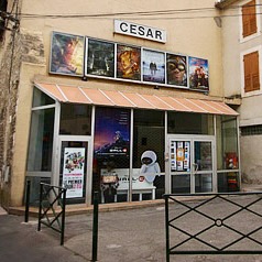 LA DAME DE LA MER